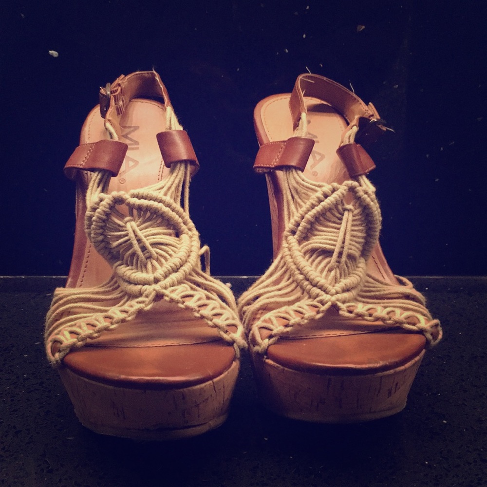 Mia Crochet Wedges